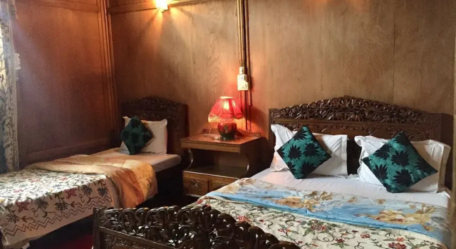 Двухместный номер Deluxe с балконом New Sea Palace Houseboats