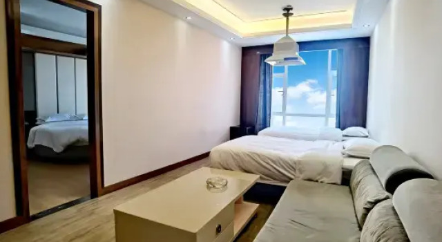 Семейный люкс Huafeng Huatian Holiday Hotel Ningxiang