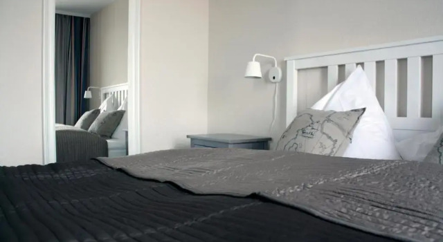 Hotel Admiral Scheer, Забронировать Отель Лабё Bay of Kiel