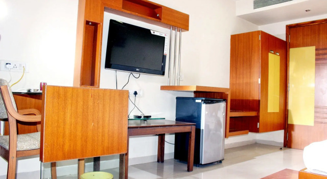FabHotel Amrit Residency, Забронировать Отель Отели штата Махараштры 3 звезды, 3*