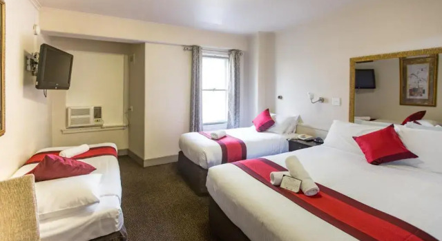 Семейный номер Standard City Square Motel