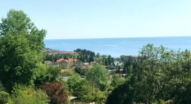 Svetlana Guesthouse, Забронировать Отель Отели Кудепста с парковкой, рядом с Пляж Робинзон (Центральный), Парковка