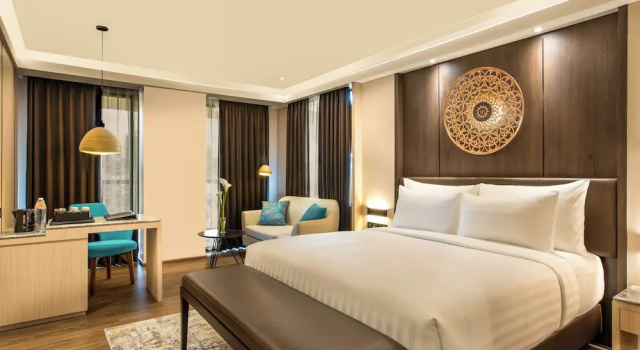 Двухместный номер Premier с балконом The Manohara Hotel Yogyakarta