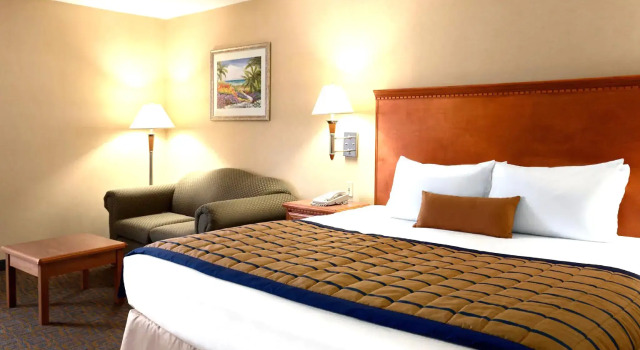 Двухместный номер Standard Coratel Inn & Suites by Jasper New Braunfels IH-35 EXT 189