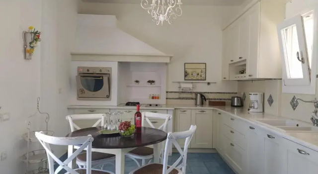 Вилла A&V Sea View Villa