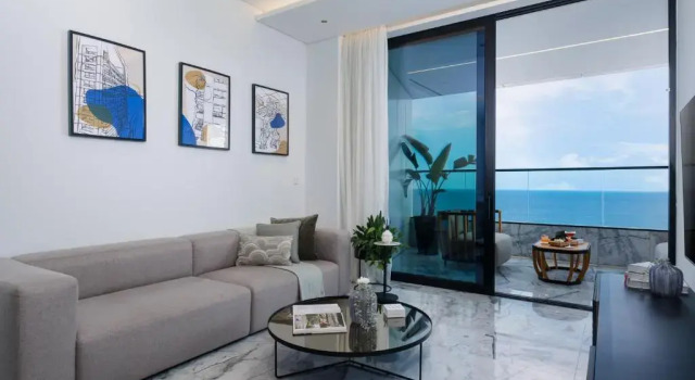Апартаменты Superior The Icon Limassol