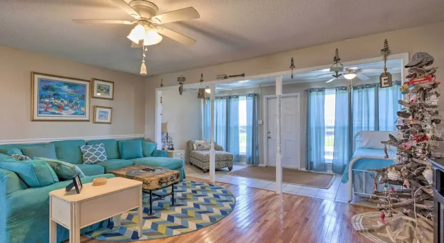 Lovely Dauphin Island Cottage w/ Deck & Gulf Views, Boek Vakantiehuis Dauphin Island Alabama
