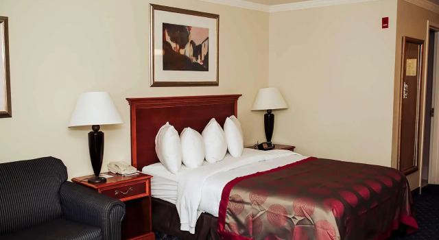 Двухместный номер Standard La Quinta Inn & Suites by Wyndham Yakima Downtown