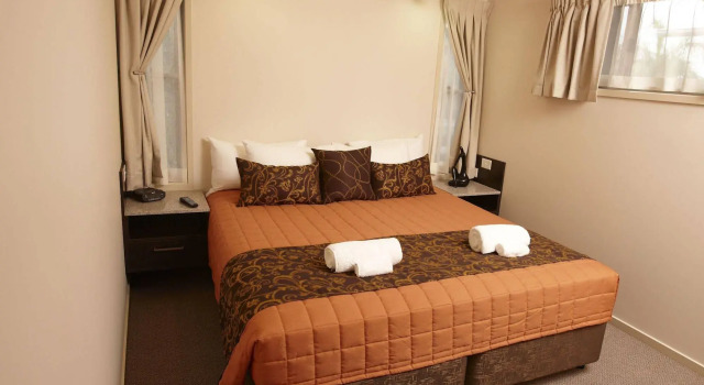 Brisbane Holiday Village, Забронировать Отель Eight Mile Plains Брисбен