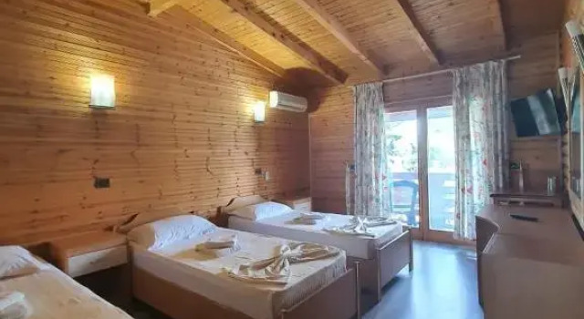 Трёхместный номер Standard Hotel Adriatik 2