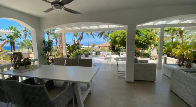 Апартаменты Palms & Pools apartment at Curacao Ocean Resort