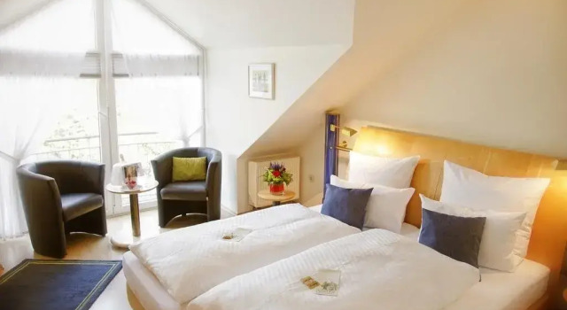 Auehof Hotel & Restaurant, Buchen Sie Hotel Garrel Oldenburger Münsterland