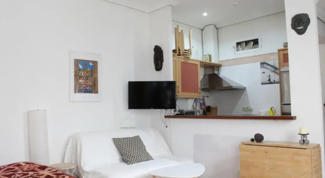 Студия Hipster Studio in Anton Martin by Allô Housing