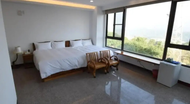 Sanyi Ju Xiang Minsu