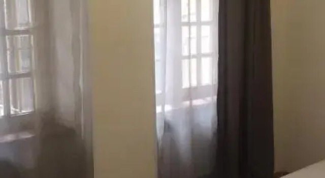 Marjanishvili Ms22, Забронировать Отель Чугурети Тбилиси, рядом с Tеатр имени Марджанишвили