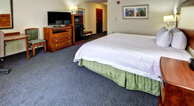 Двухместный номер Standard Hampton Inn Quincy