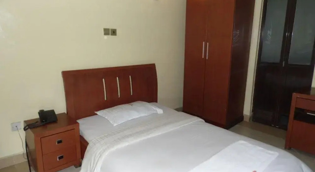 Hotel Kipepeo, Забронировать Отель Отели Найроби Каунти по системе «всё включено», рядом с Nyayo House, Всё включено
