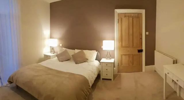 Cottage Grove Homestay rooms, Varaa Lomakoti Mökit kohteessa Merseyside, Mökki