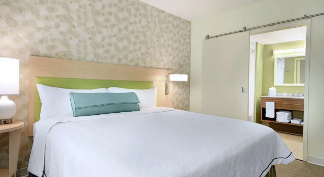 Двухместный люкс c 1 комнатой Home2 Suites By Hilton Prattville
