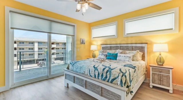 391 A&b 4 Bedroom Townhouse by RedAwning