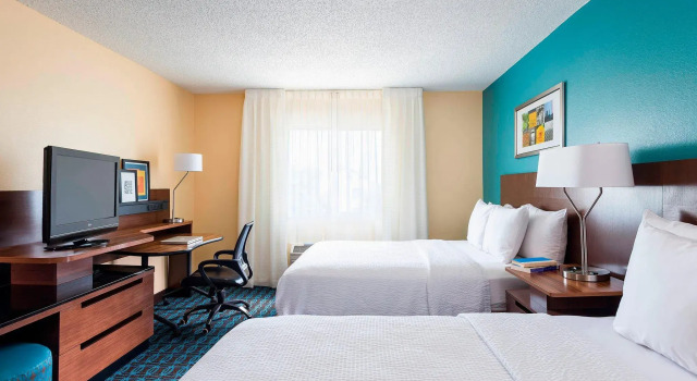 Четырёхместный номер Standard Fairfield Inn & Suites Dallas Park Central