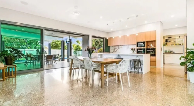 ZENLUX - 5BR Holiday Home with Pool, Buchen Sie Villa Fannie Bay 