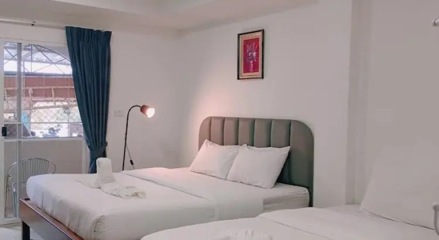 Трёхместный номер Standard с балконом и с видом на город Convenient Resort