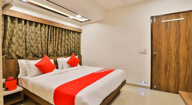 OYO 24950 Hotel Shree Balaji Residency, Rezervovat Hotel Hotely v Gujarat s parkováním, Parkování