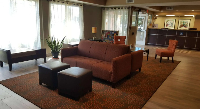 Best Western Airport Inn & Suites