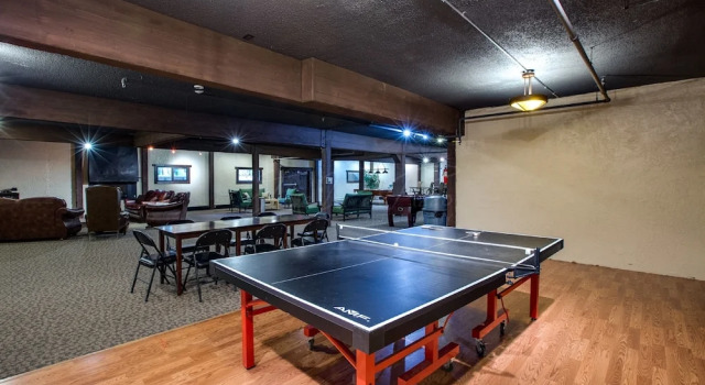 36SLL - Convenient - Economical - Kitchen - Sleeps 6, Buchen Sie Ferienwohnung Hotels in Glacier mit Parkplatz, Parkplätze