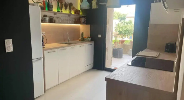 Апартаменты Appartement au centre de la Venise provençale