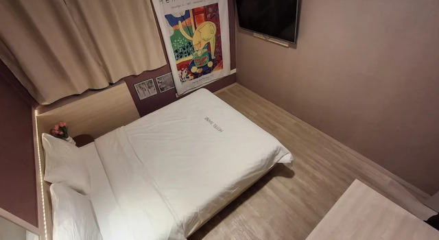 Standard Zimmer mit Balkon Shine Hotel