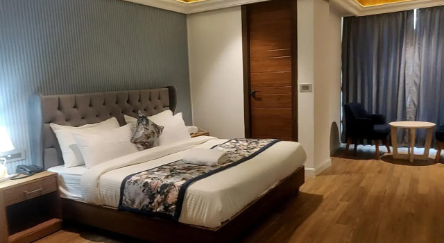 Hotel Sapling Mussoorie - 500 Mtr from Picture Palace Mall Road