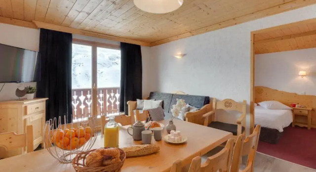 Апартаменты с 4 комнатами Les Chalets de L'Adonis