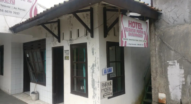 Hotel Teratai Putih