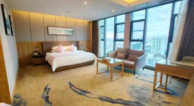 Семейный люкс Lvbao Yinhe Hotel
