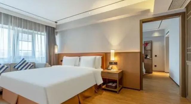 Люкс Dragon Union Hotel