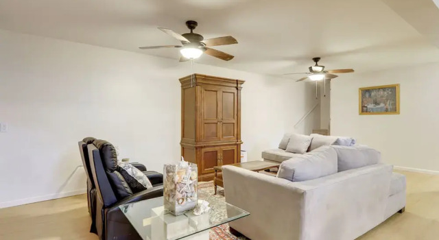 5 Mi to Trilith Studios: Apt w/ Furnished Pergola, Rezerwuj Apartament Hotele w Fayetteville z parkingiem, Parking