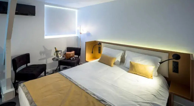 Двухместный номер Standard The Originals Boutique, Hôtel Auberge du Forgeron, Lille Sud