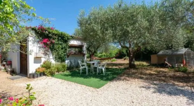 Villa LOliveto, Prenota Villa Oliena Barbagia