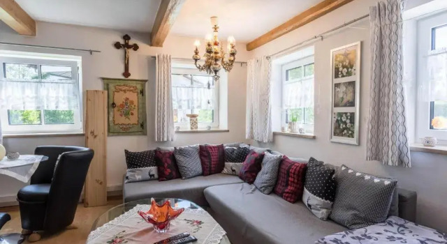 Ferienhaus Carin, Varaa Huoneisto Hotellit Baijeri pysäköinnillä, Pysäköinti