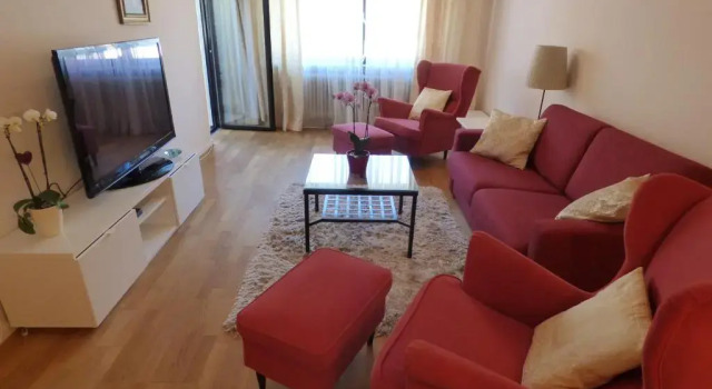 Апартаменты Colibri Apartment