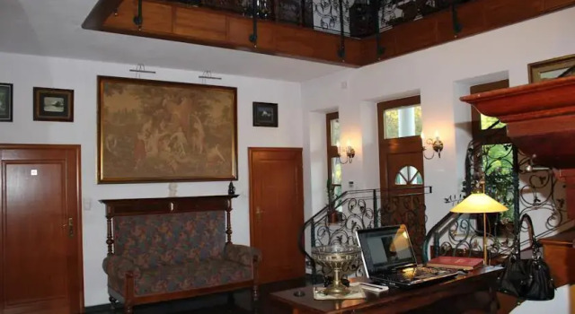 Pałac Zdrojowy, Book Hotel Krzeszowice Kraków-Częstochowa Upland