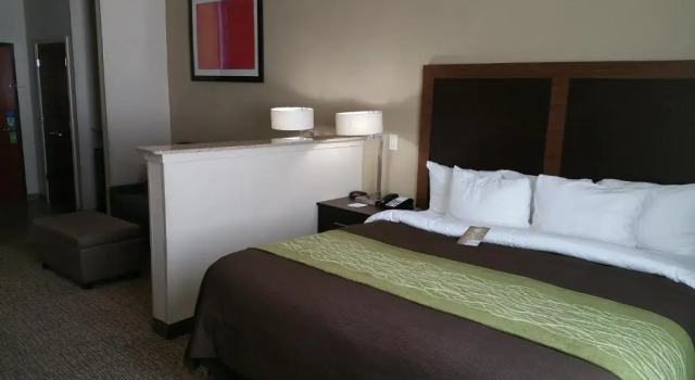Люкс Comfort Inn & Suites Lakeside