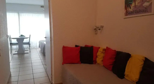 Appartement Saint-Raphaël, 1 pièce, 3 personnes - FR-1-466A-7, Забронировать Апартаменты/квартира Сен-Рафаэль Mimosa Road