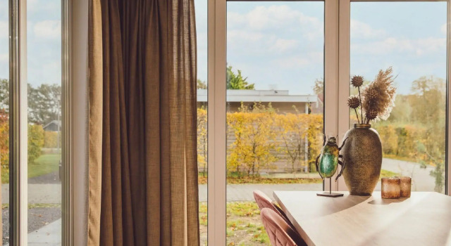 Modern Chalet With Wifi, in a Holiday Park Near a Large Nature Reserve, Réserver Chalet Cottages à Twente, Cottage