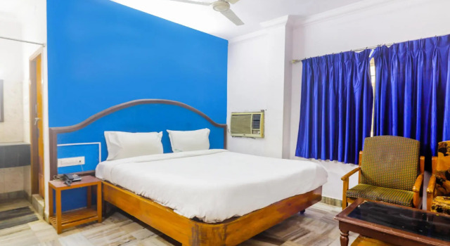 Люкс Standard OYO 81166 Hotel Viceroy Inn