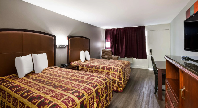 Четырёхместный номер Standard Knights Inn Fayetteville - Fort Bragg