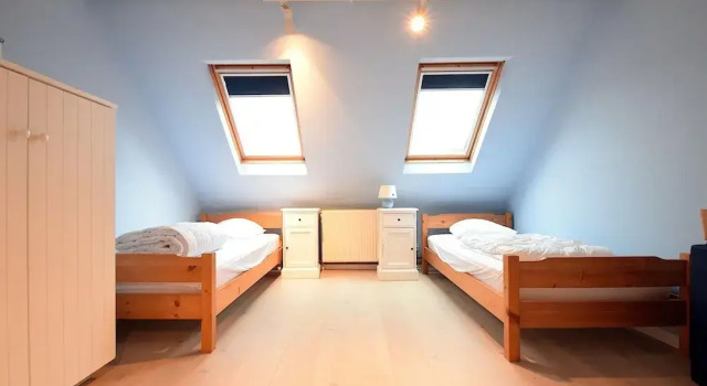 Beautifully Renovated House Centrally Located, Prenota Hotel Hotel a Flanders con parcheggio, Parcheggio