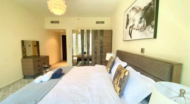Апартаменты Marco Polo - Striking Lake Views at JLT | 1 BR | 2 Balconies